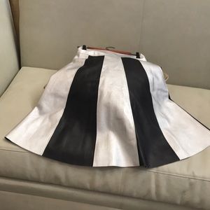 NWOT Gracia faux leather skirt
